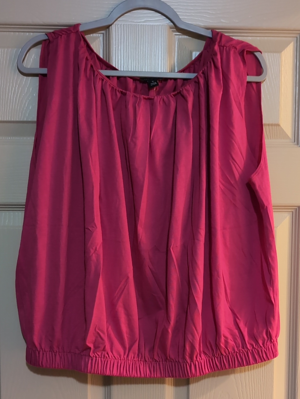 Ann Taylor Fuchsia Gathered Neck Sleeveless Top